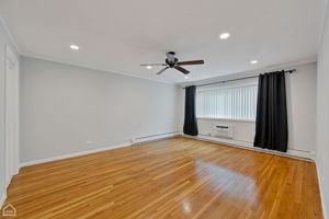 722 Dempster - Unit GG12_011