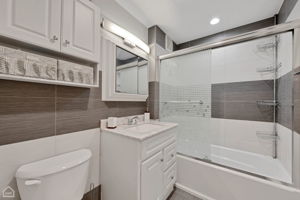 722 Dempster - Unit GG12_013