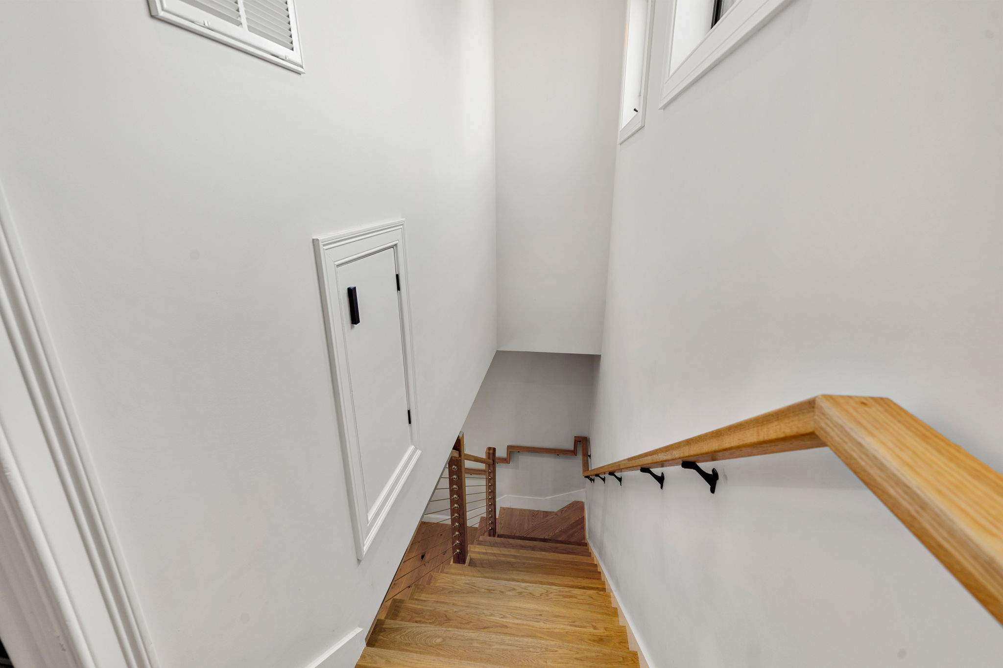  Photo 33