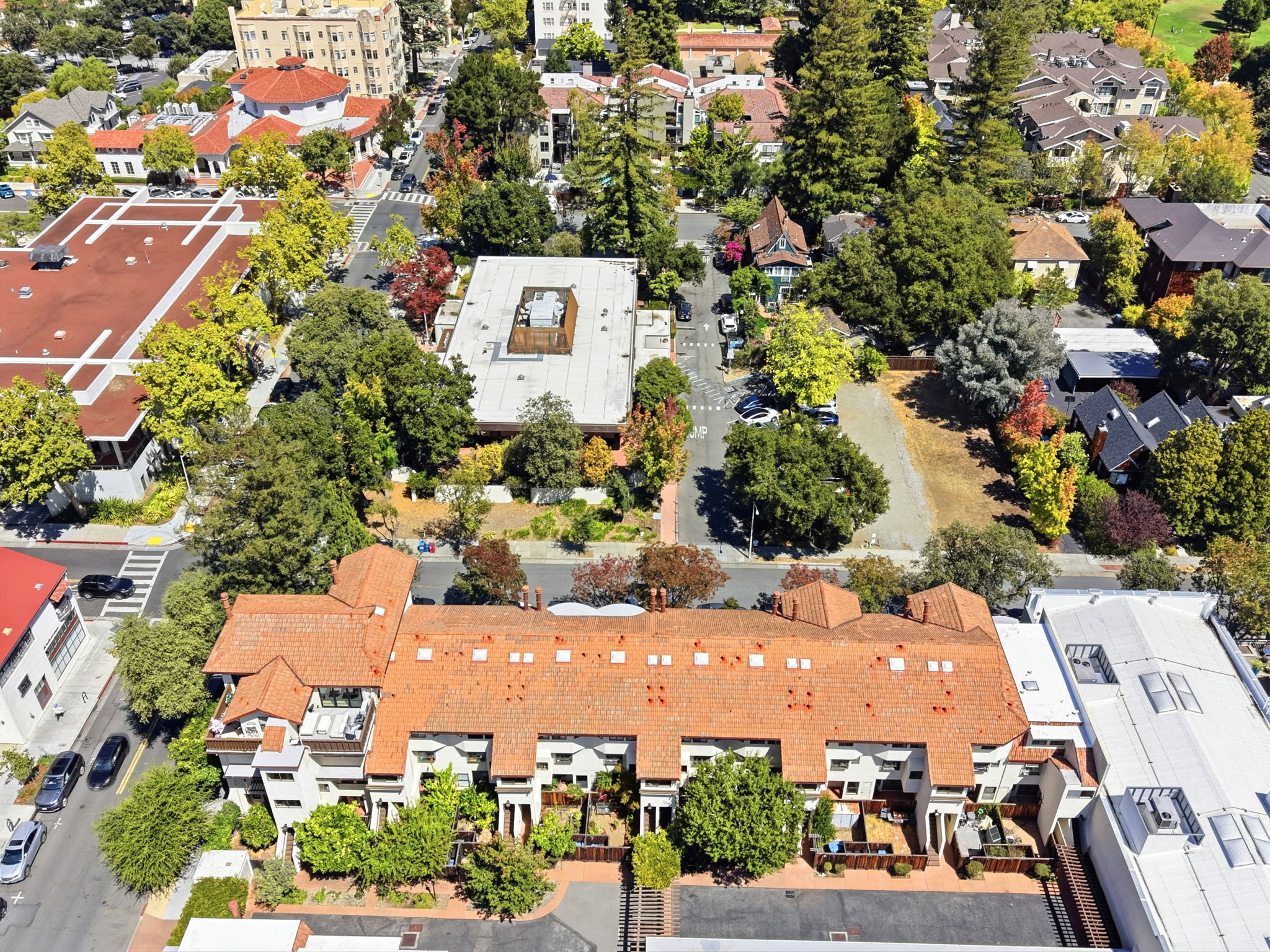 011_F8_AERIAL_722 Ramona St