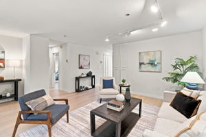 011_F8_722 Ramona St