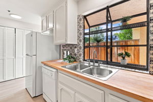 017_F8_722 Ramona St