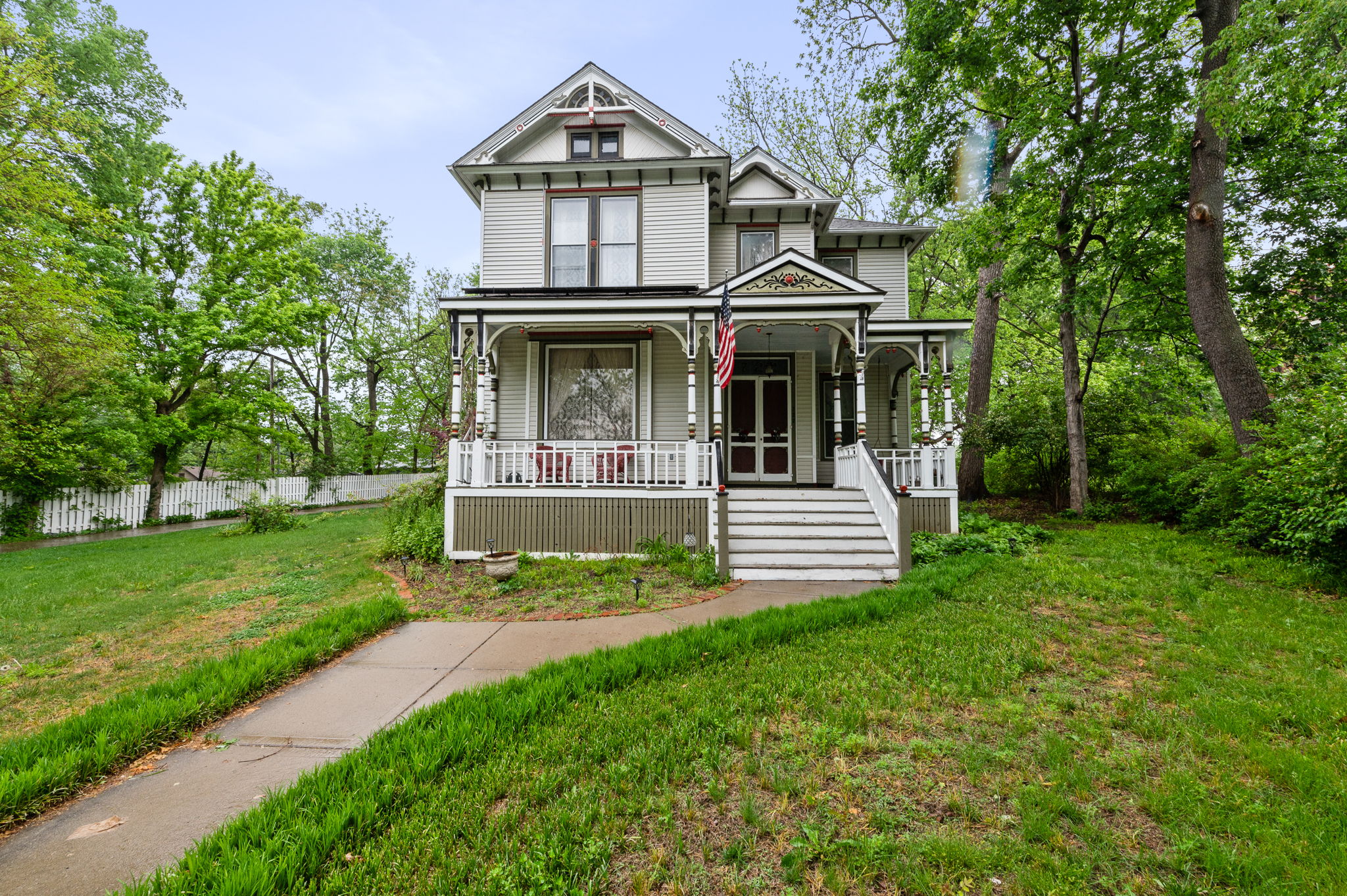722 S Broadway St, Leavenworth, KS 66048 KC Home Photography