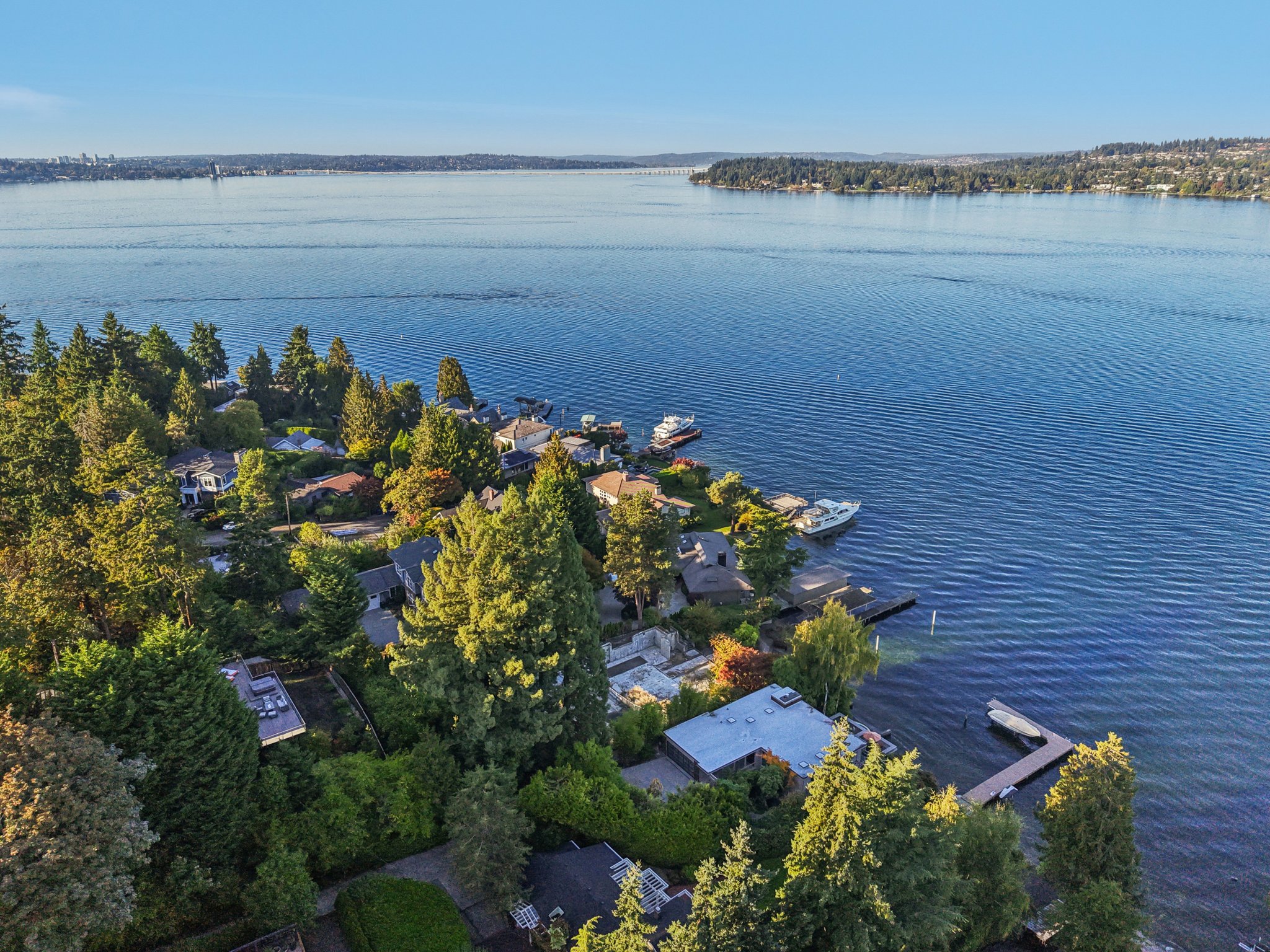 N Mercer Way-S0810-024.jpg