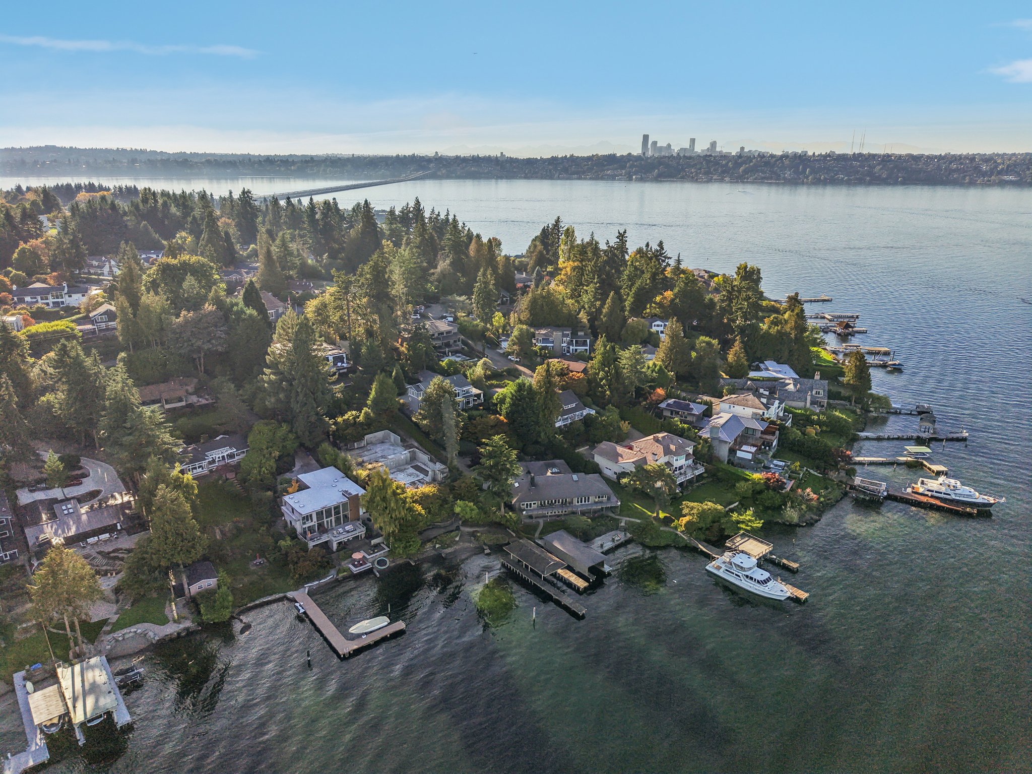 N Mercer Way-S0810-026.jpg