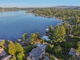 N Mercer Way-S0810-021.jpg