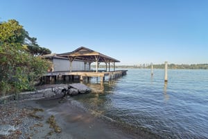 N Mercer Way-S0810-031.jpg