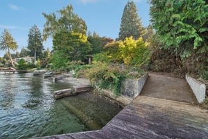 N Mercer Way-S0810-036.jpg