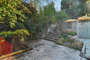 N Mercer Way-S0810-043.jpg