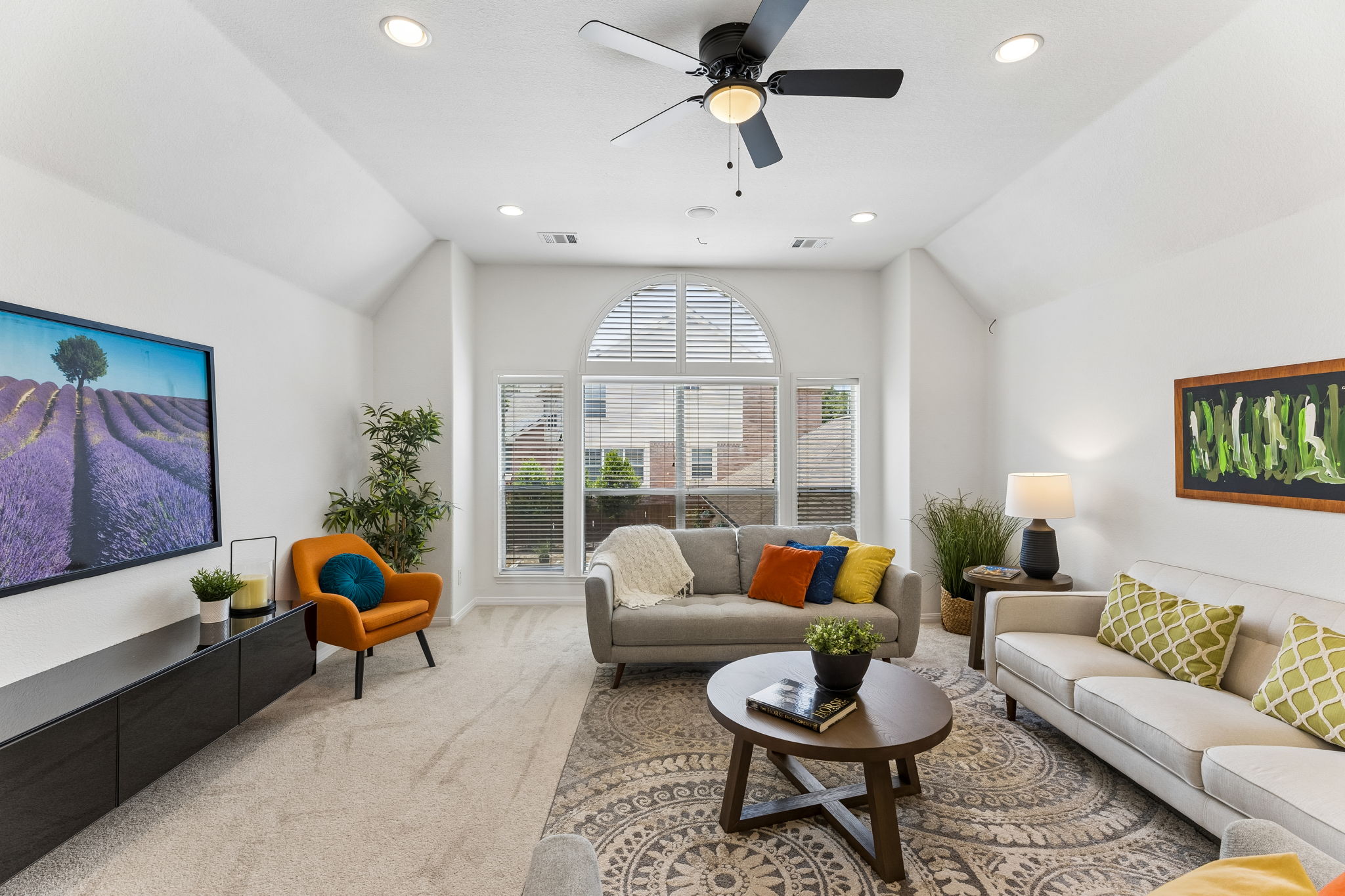 2nd Floor Family Room