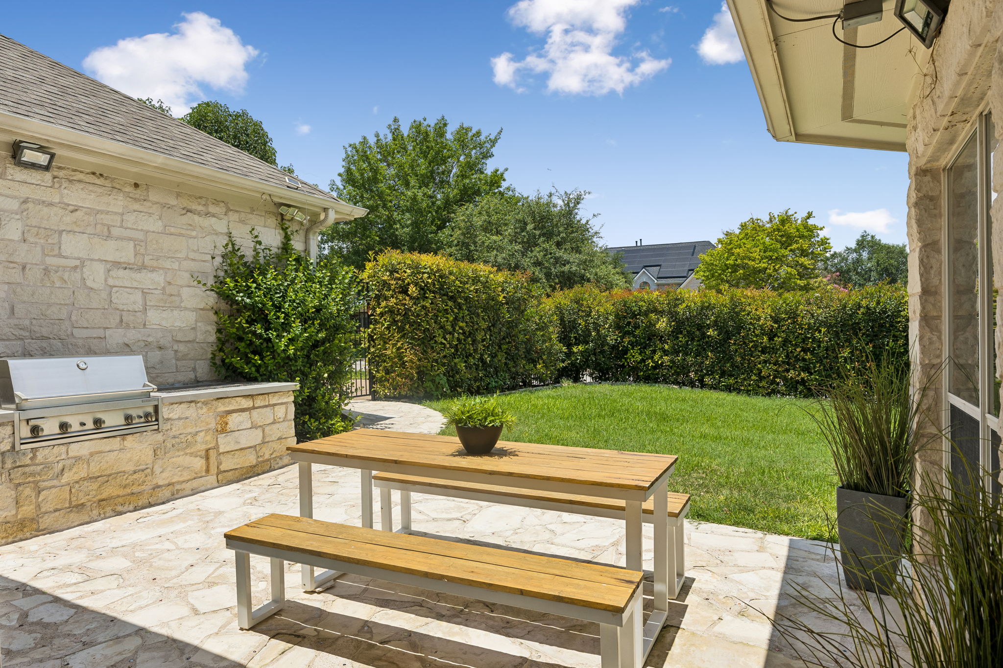 BBQ Patio Area and Outdoor Dining