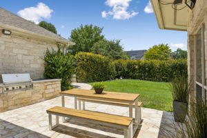 BBQ Patio Area and Outdoor Dining