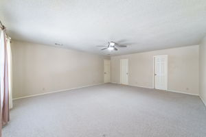  Photo 36