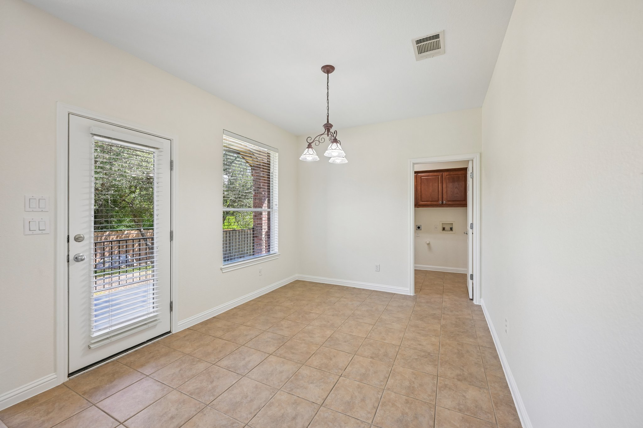 Tanaqua Ln-S0707-011.jpg
