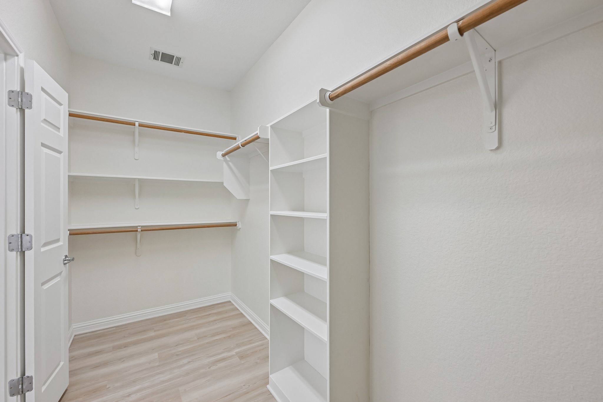 Tanaqua Ln-S0707-025.jpg