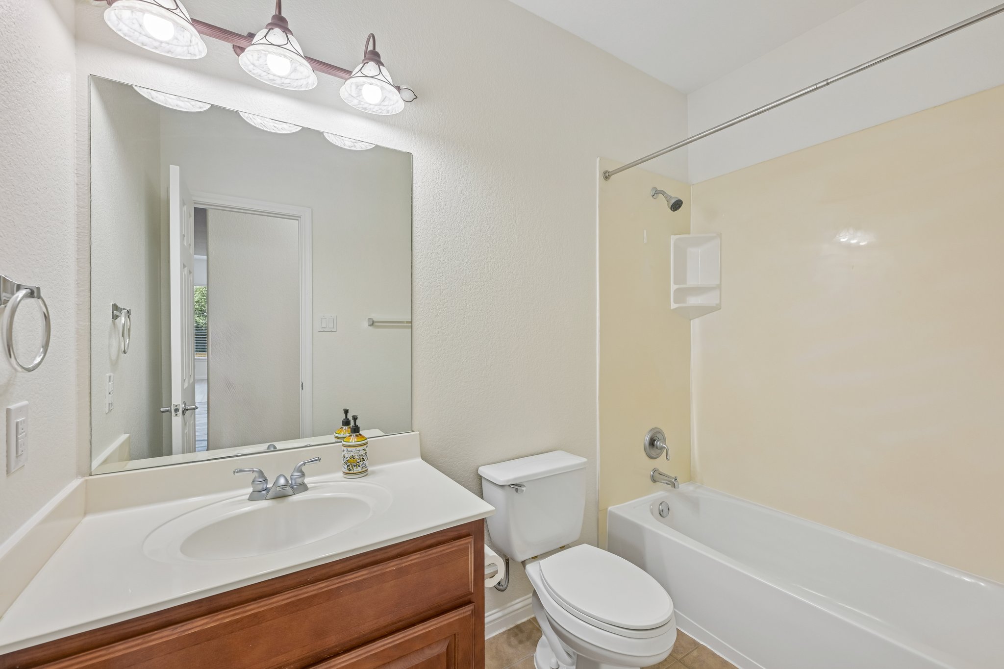 Tanaqua Ln-S0707-028.jpg