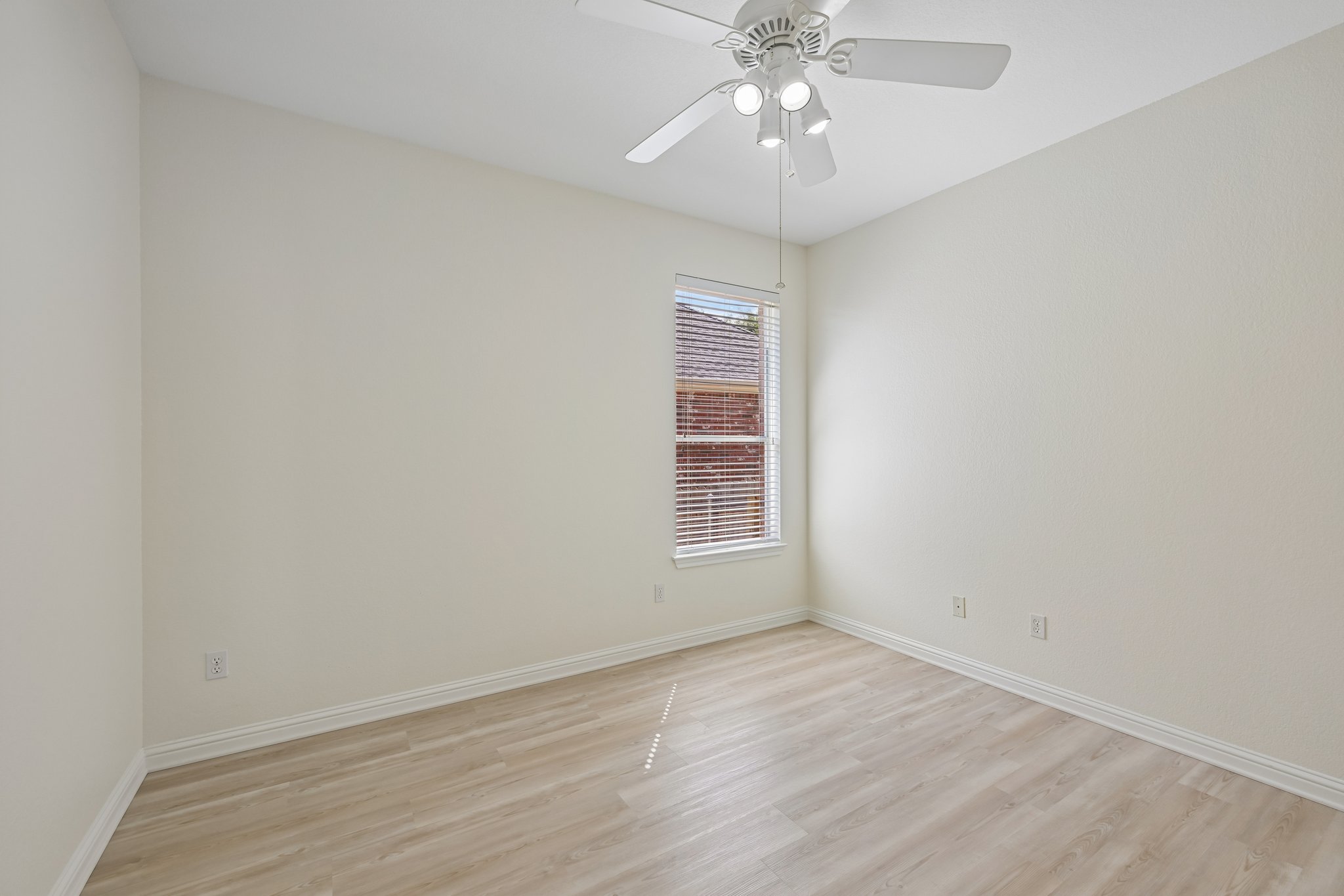Tanaqua Ln-S0707-032.jpg