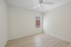Tanaqua Ln-S0707-032.jpg