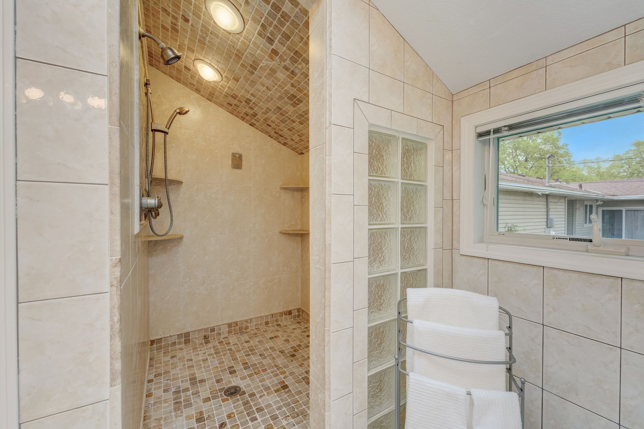 Morgan Ave S-032