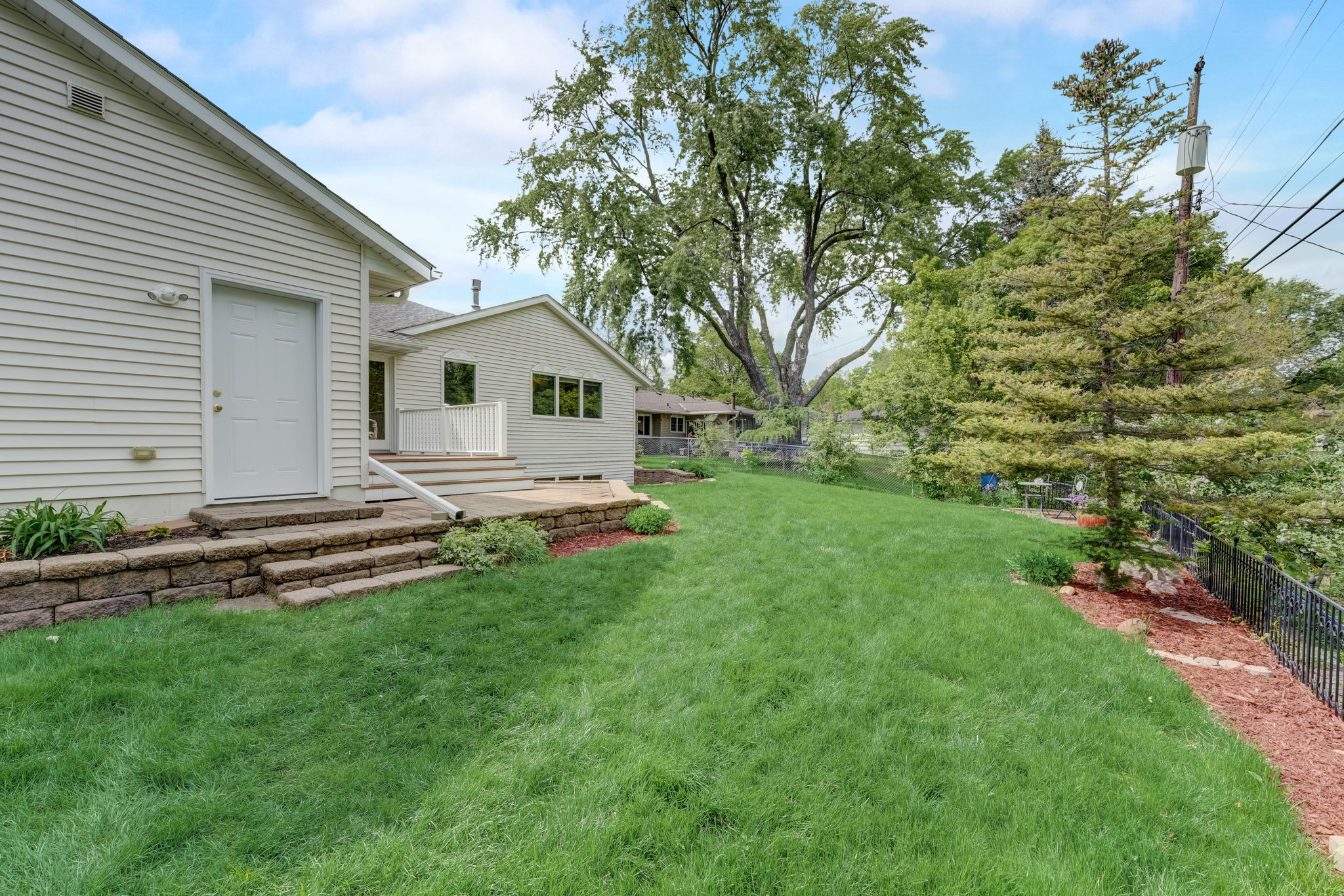 Morgan Ave S-064