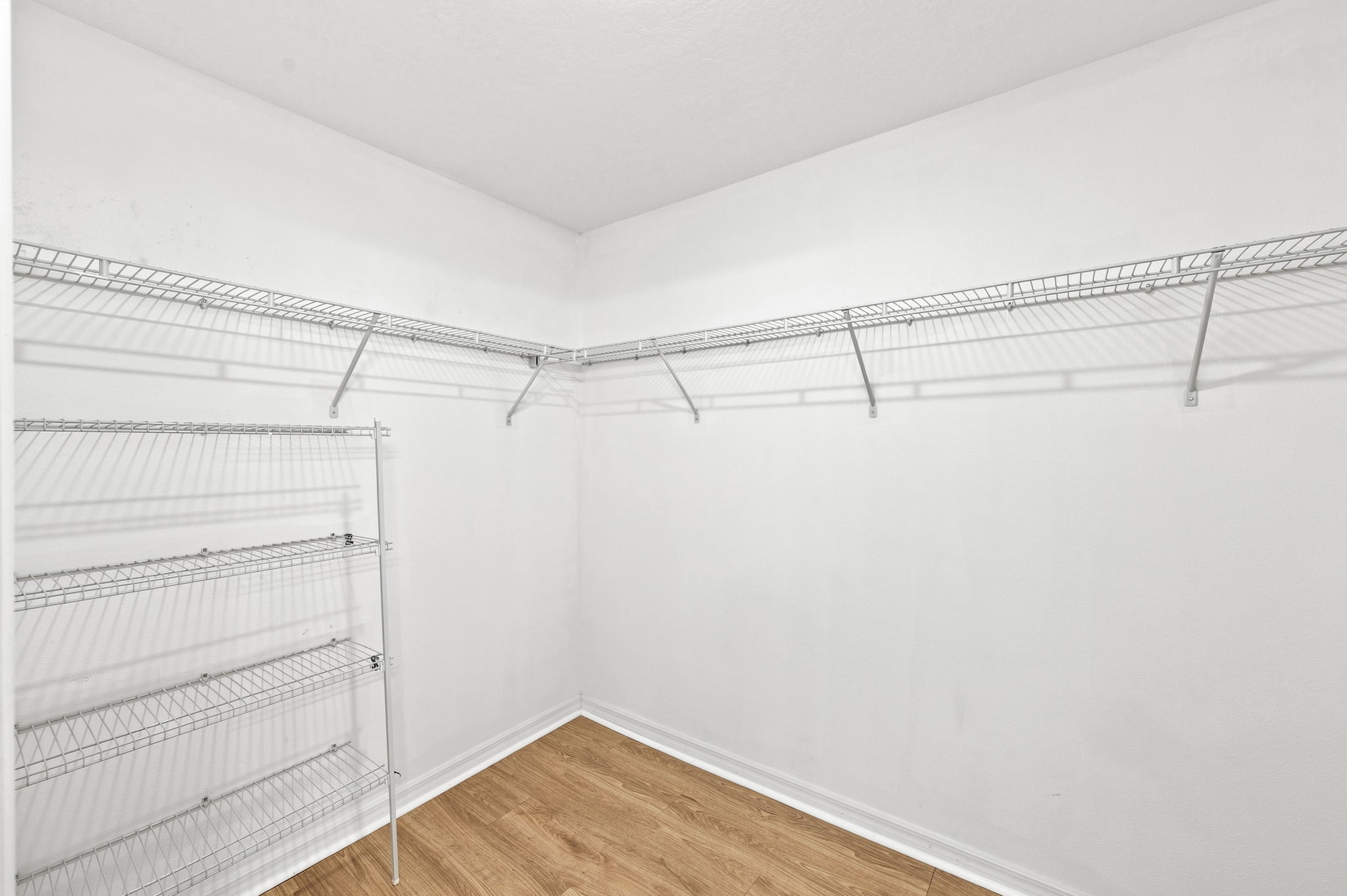 Interiors (25)