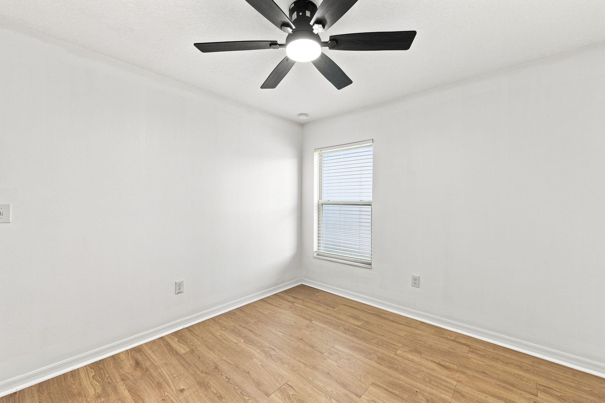 Interiors (30)