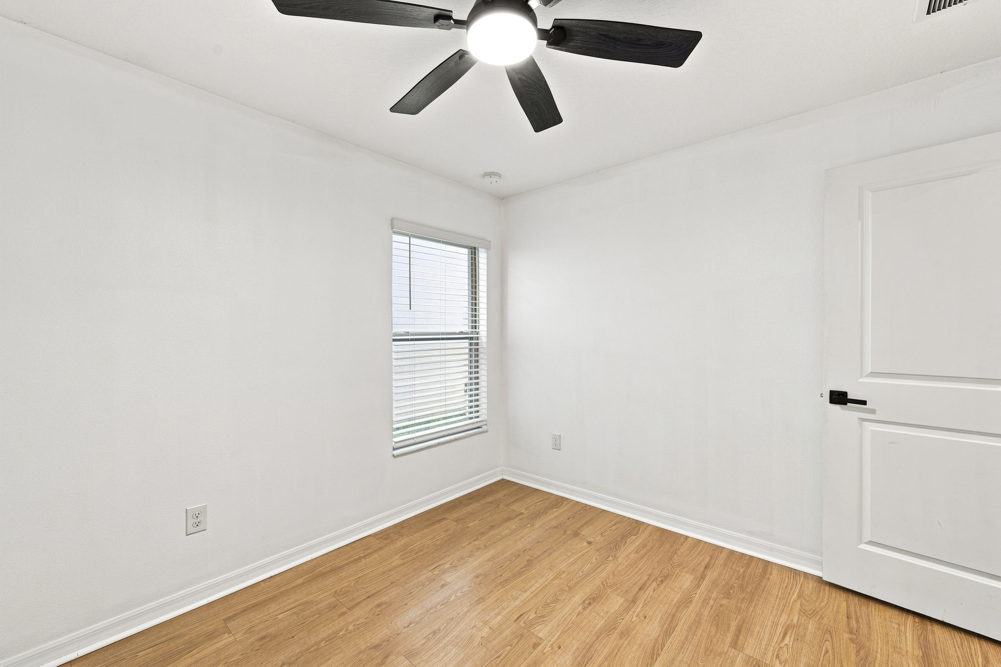 Interiors (31)