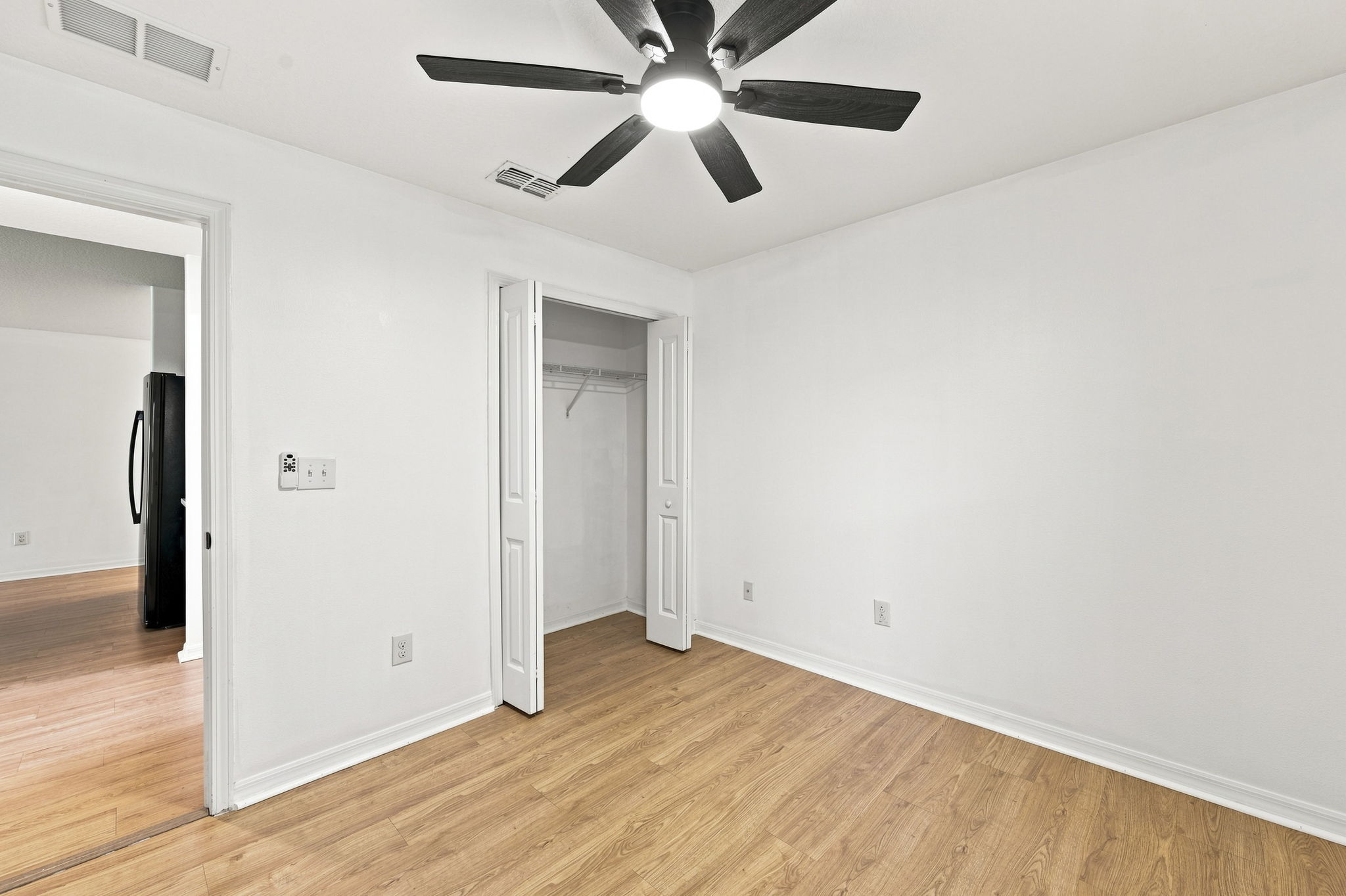 Interiors (33)