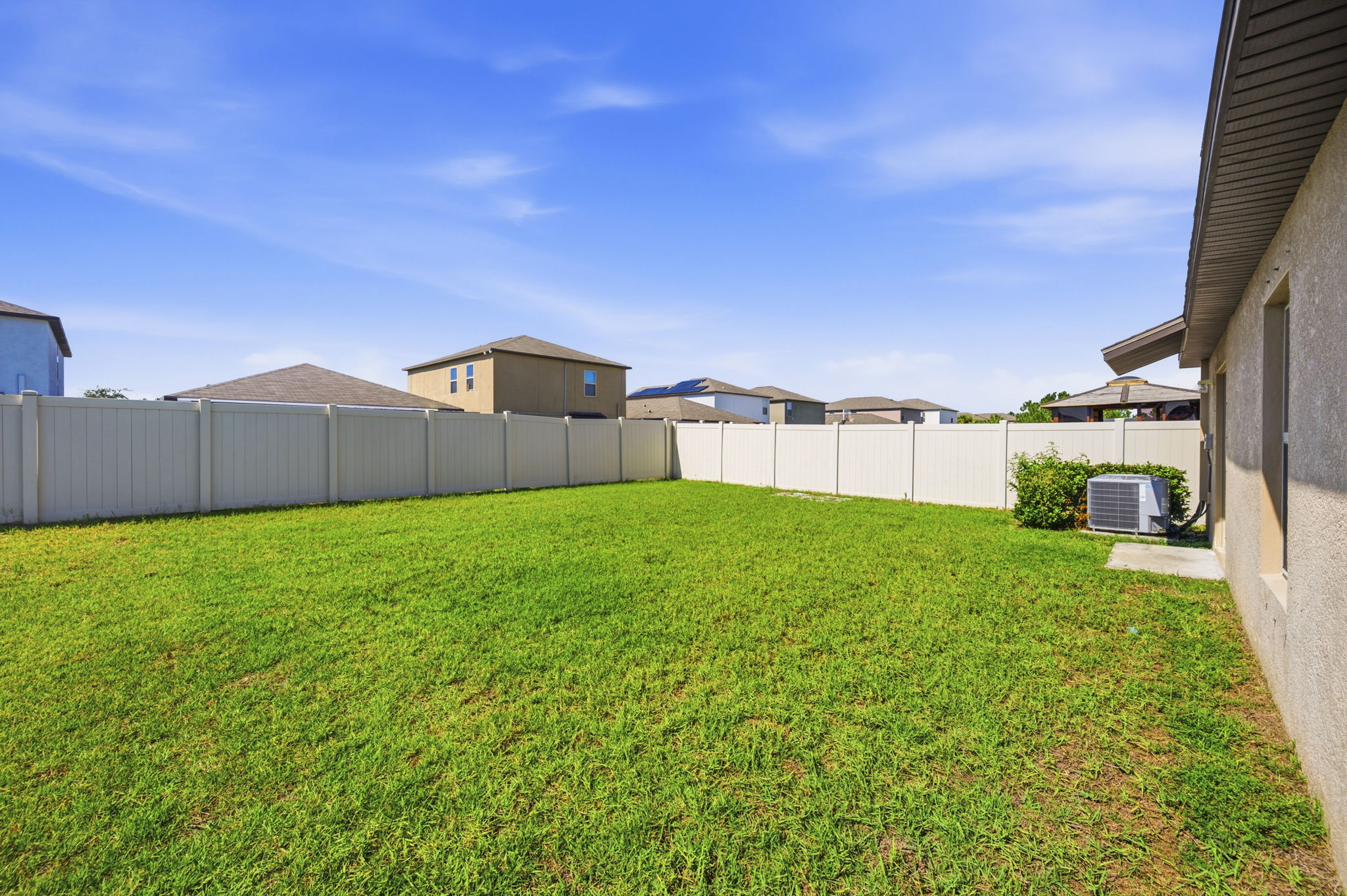Rear Exteriors (5)
