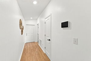Interiors (4)