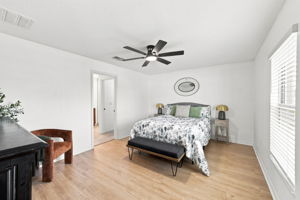 Interiors (18)