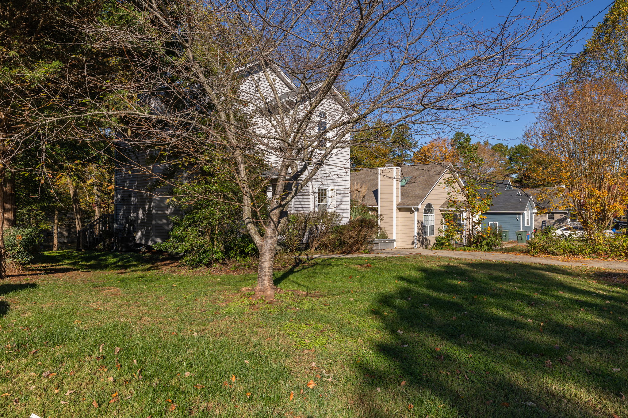 723 Banks St-3