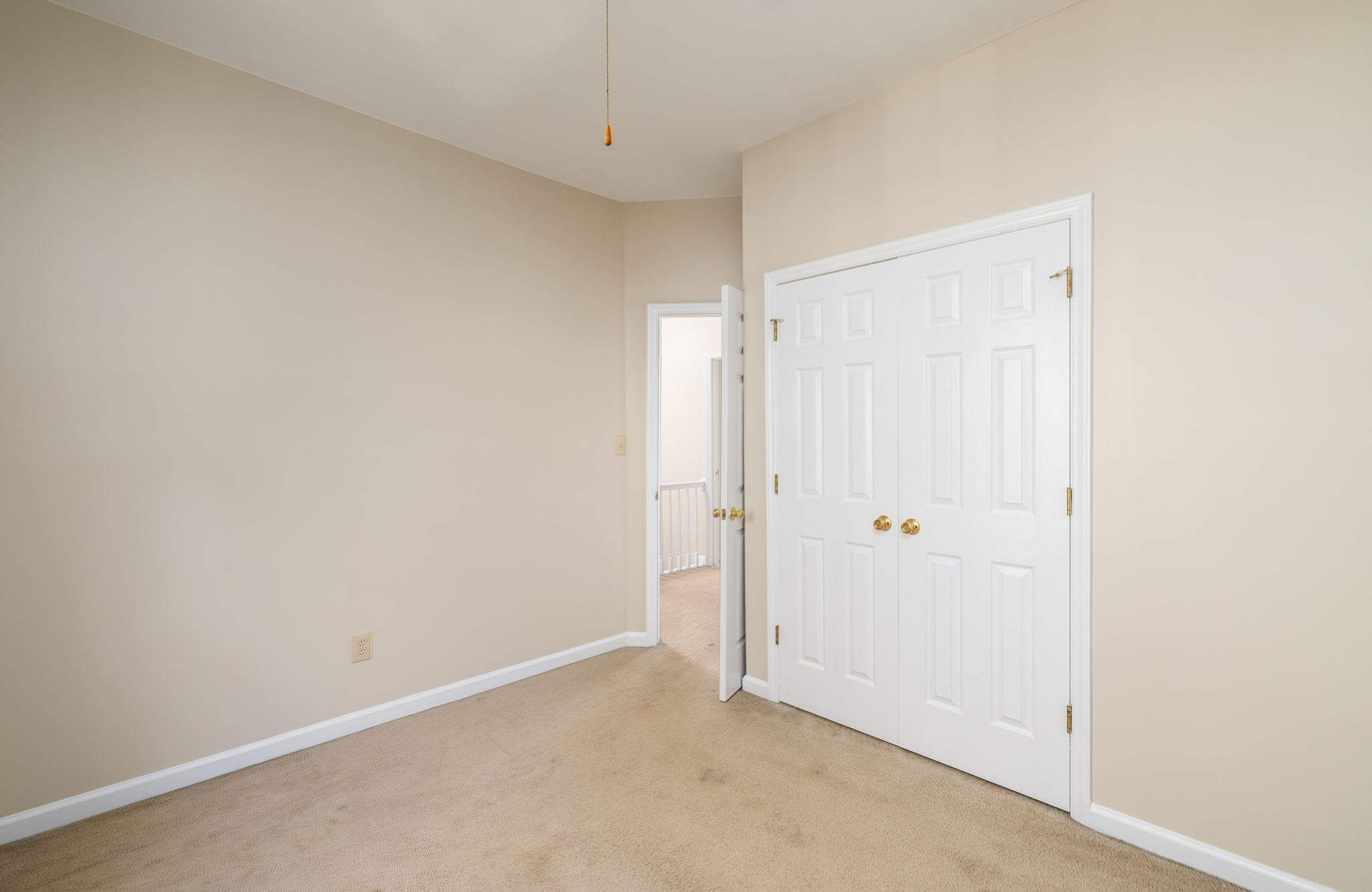 723 Banks St-19