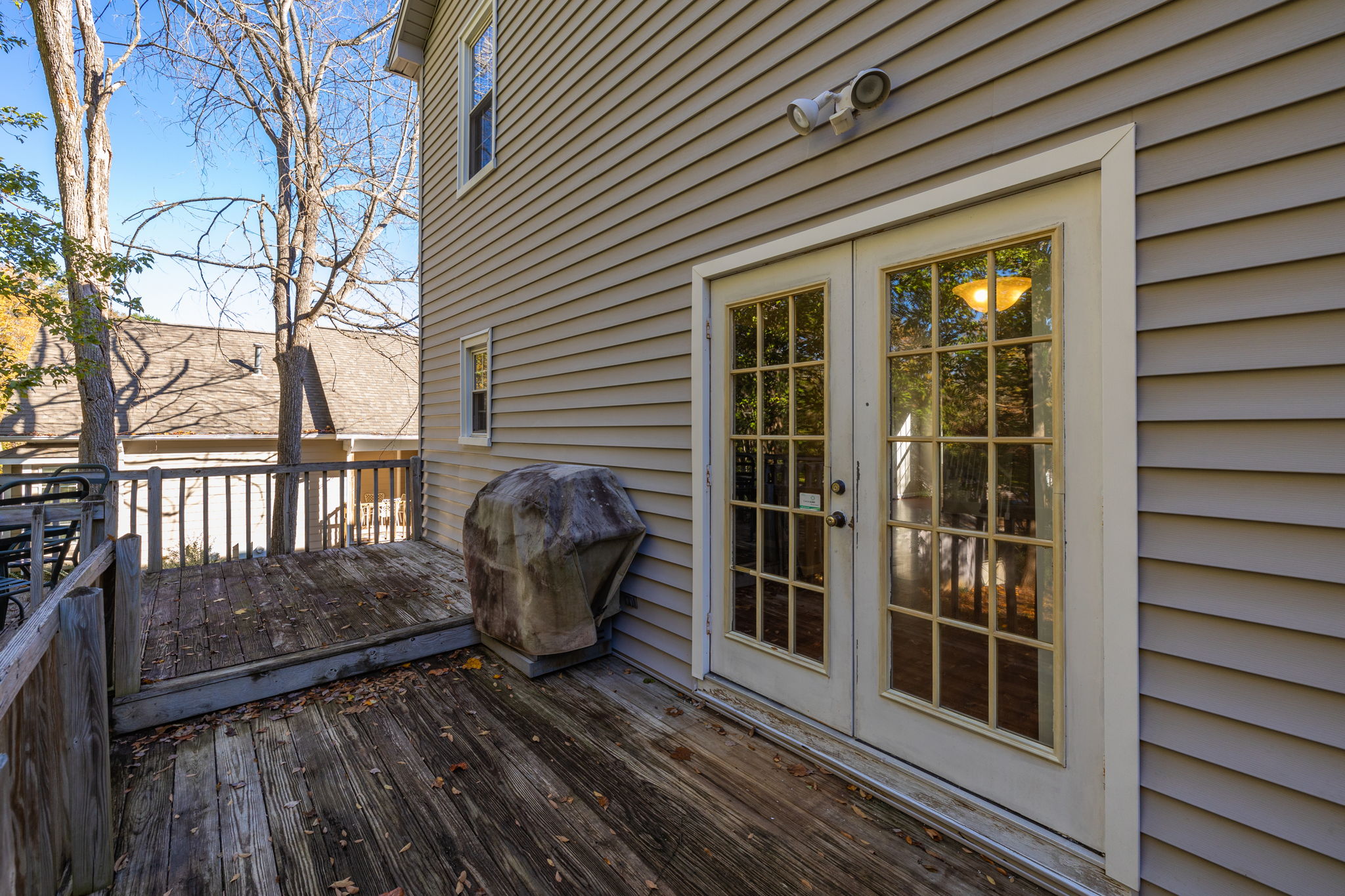 723 Banks St-21