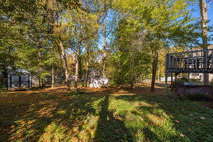723 Banks St-23