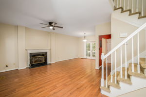 723 Banks St-5