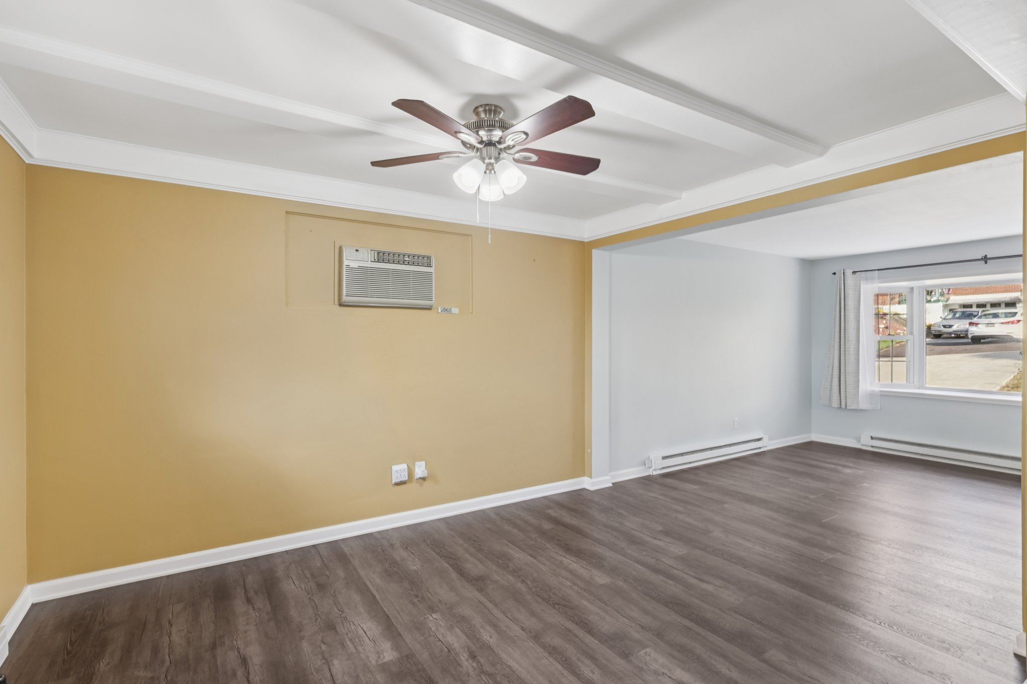 Elwell Ave-L1608-011.jpg