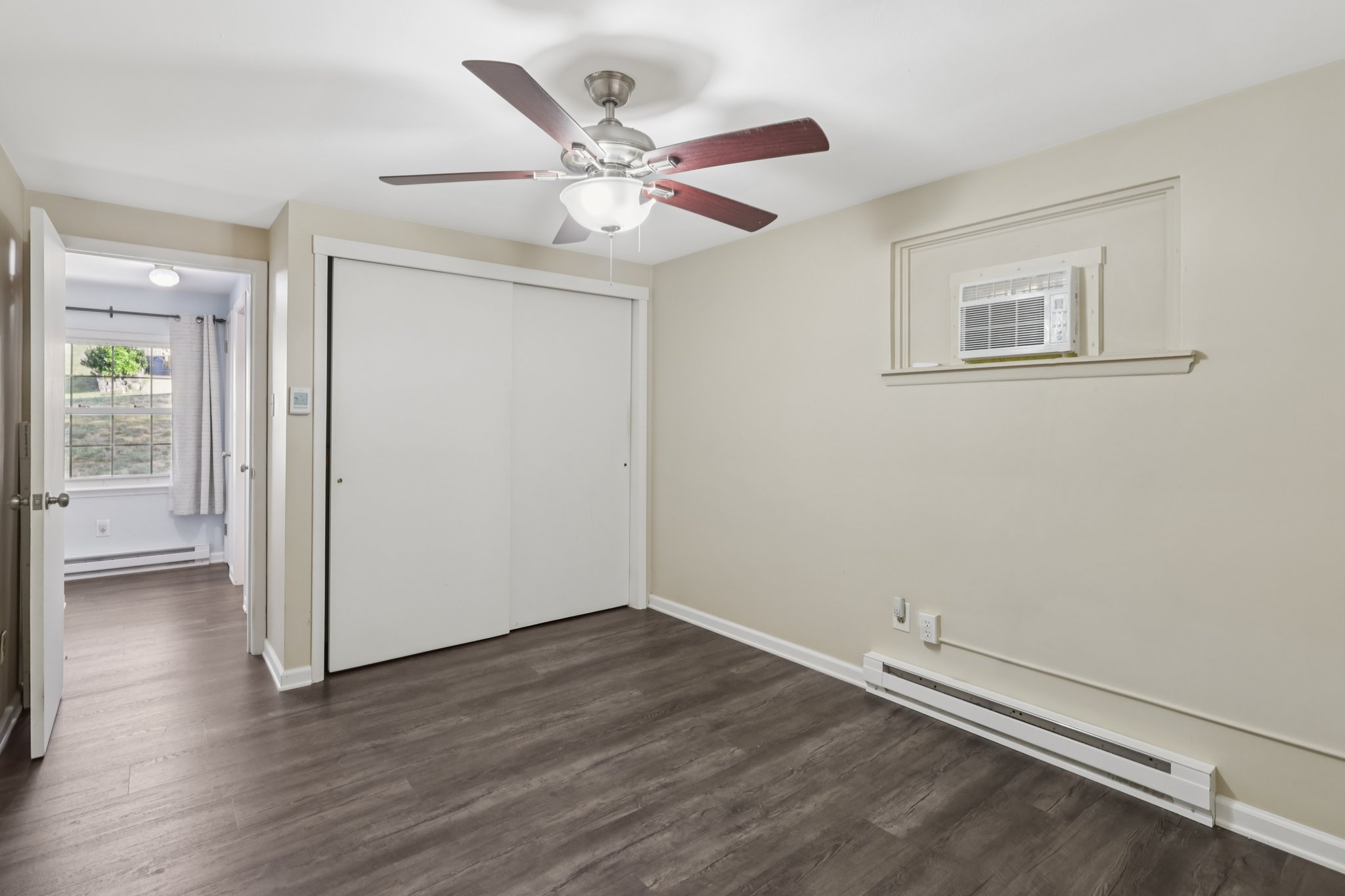 Elwell Ave-L1608-019.jpg