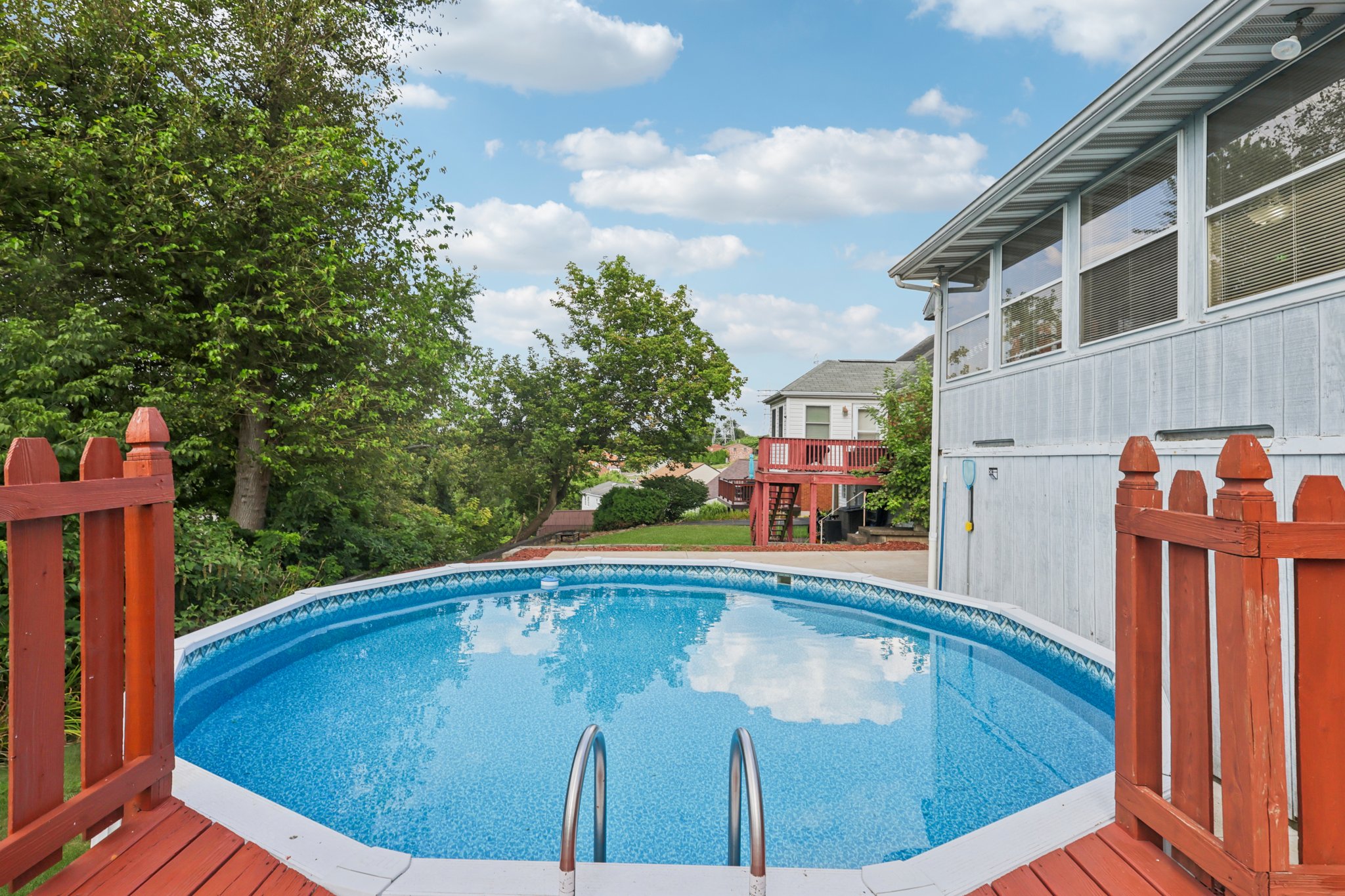 Elwell Ave-L1608-041.jpg