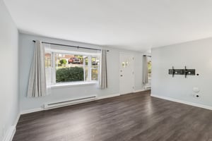 Elwell Ave-L1608-009.jpg