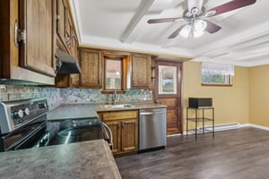 Elwell Ave-L1608-017.jpg