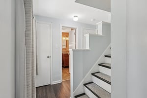 Elwell Ave-L1608-023.jpg