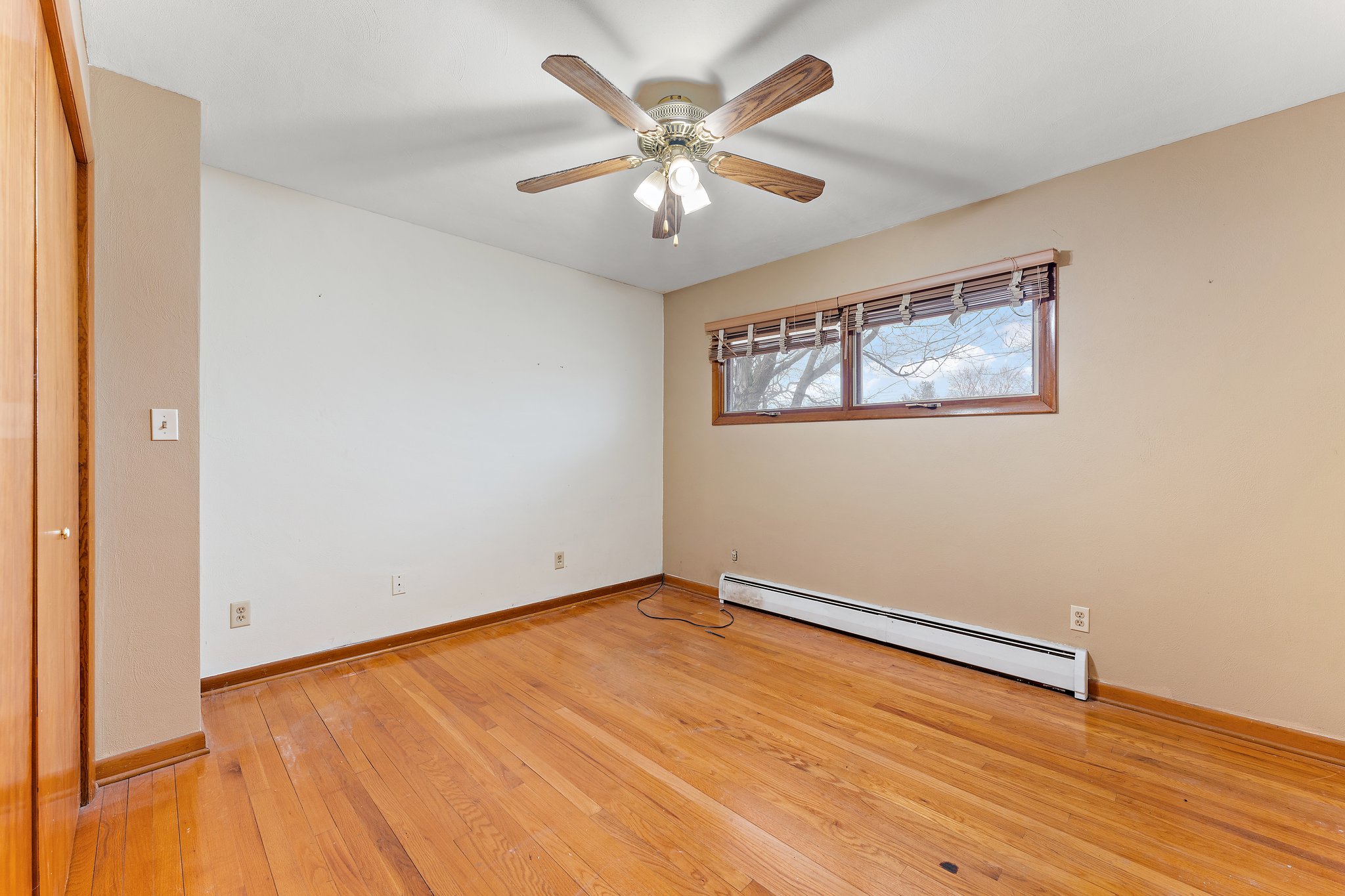 723 Meridian Rd, Valparaiso, IN 46385 Zoom Media USA