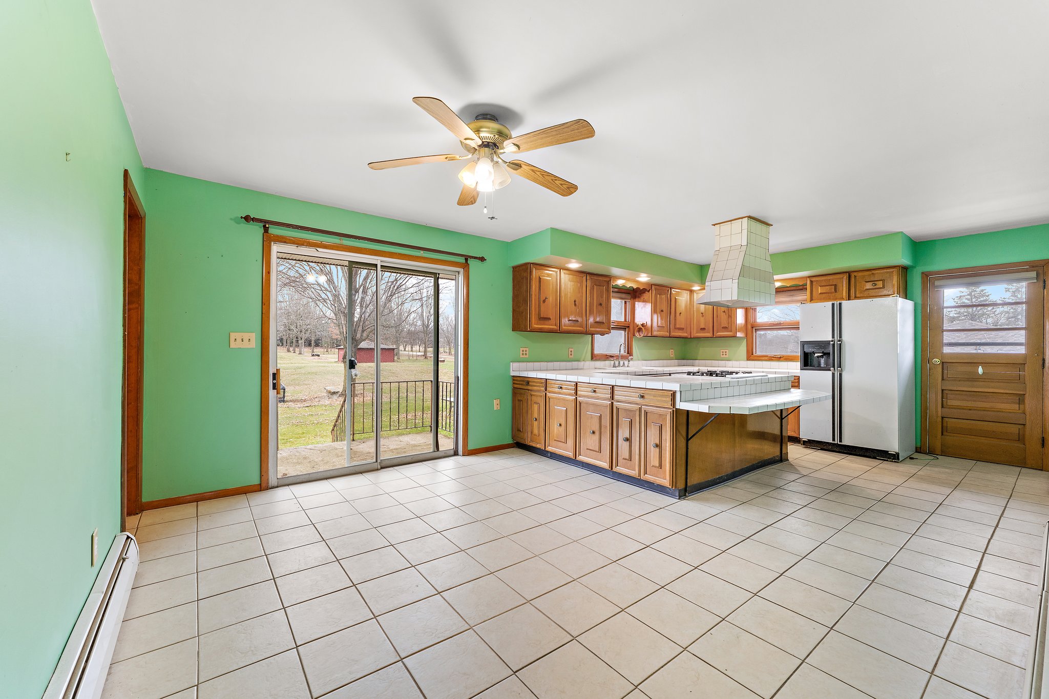 723 Meridian Rd, Valparaiso, IN 46385 Zoom Media USA