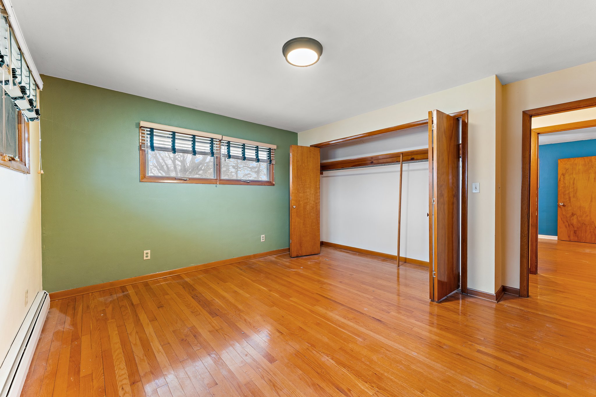 723 Meridian Rd, Valparaiso, IN 46385 Zoom Media USA