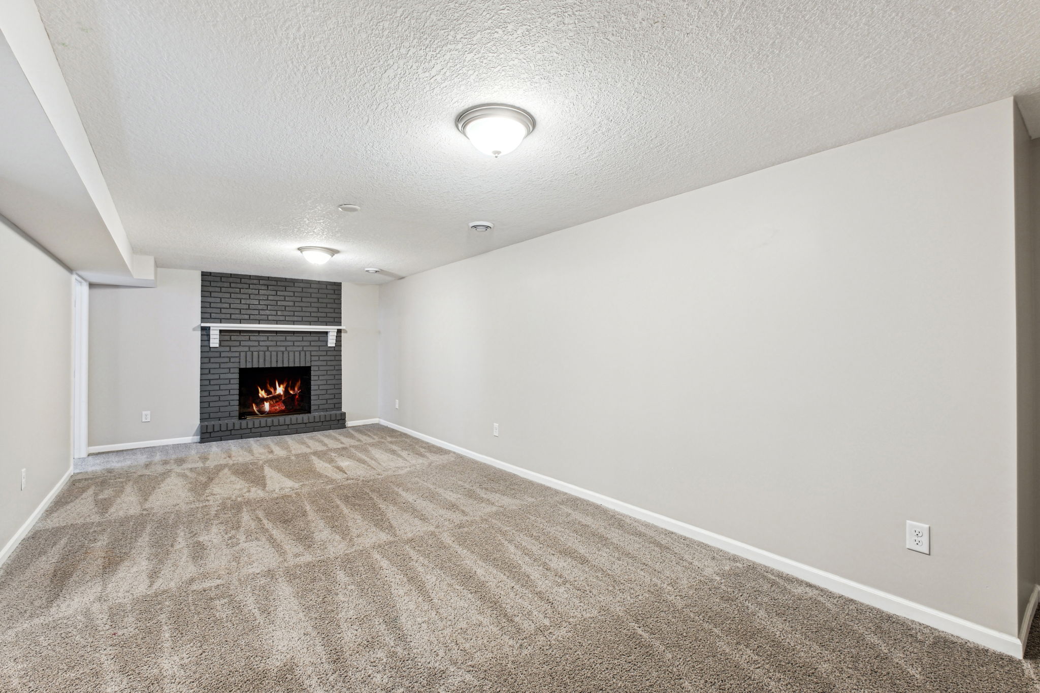 24_Interior