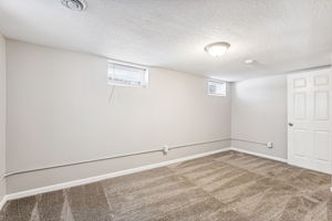 27_Interior