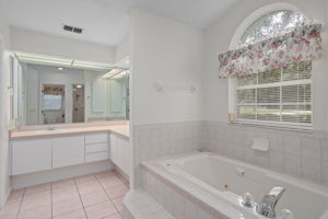 jetted tub