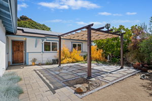 03 - Front Patio