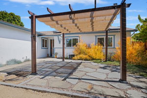 04 - Front Patio
